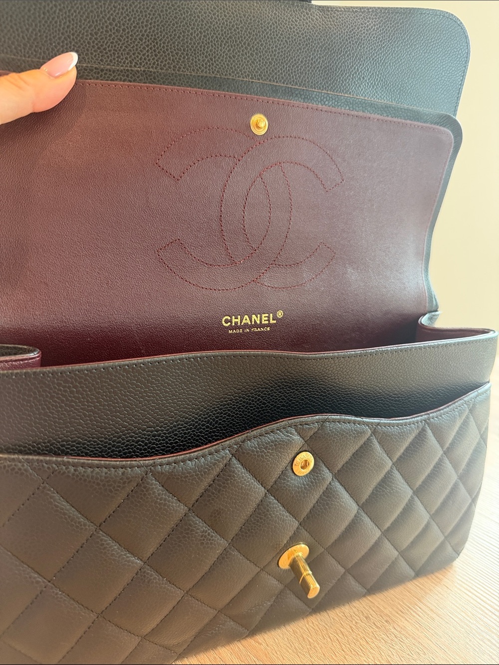 CHANEL Black Quilted Shoulder Bag with Gold Hardware - Picture 8 of 9